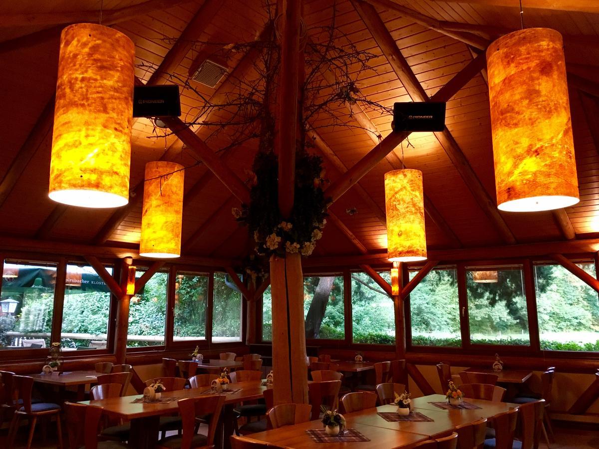 Schloesslesmuehle Hotel Leinfelden-Echterdingen Buitenkant foto